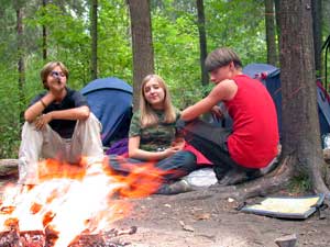 Хорошо у костра